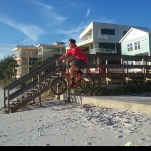 Meet your Posher, Justin